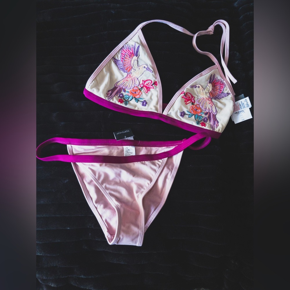 NWT TOPSHOP Embroidered Hummingbird and Flower Bikini Set Size 8